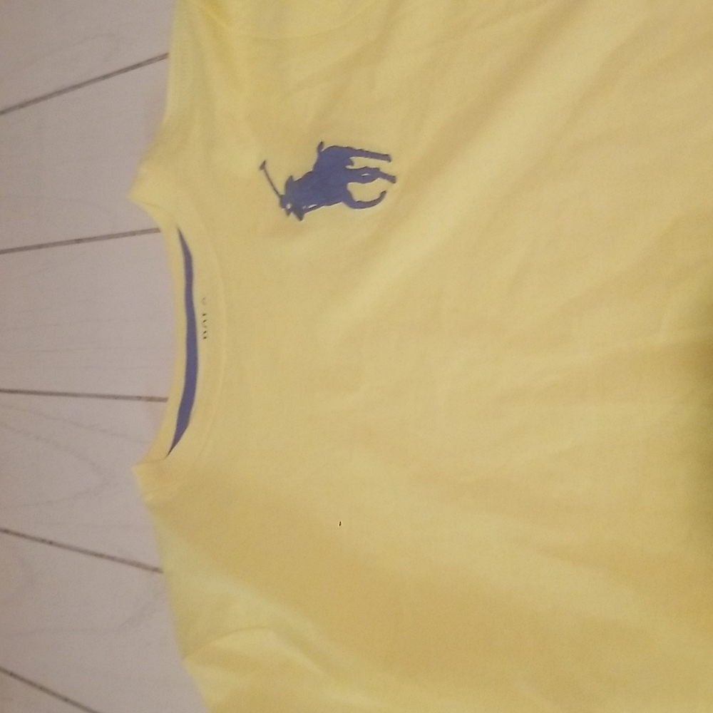 Short sleeves shirt